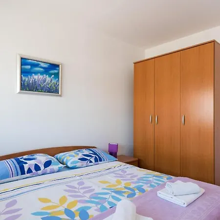 Oskar Apartman
